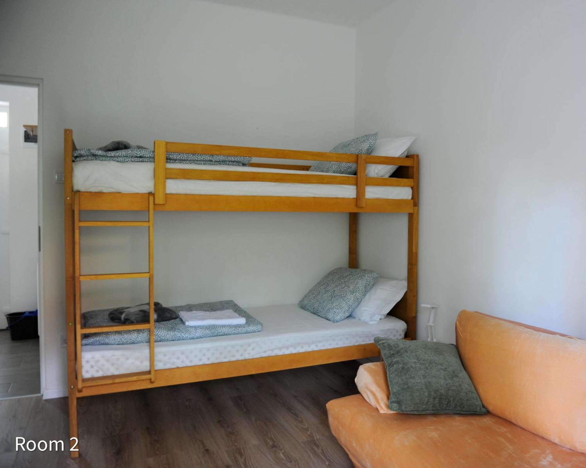 Quiet, Green, Relaxing Place - 2 Bedroom Apartment Balatonfured Bagian luar foto