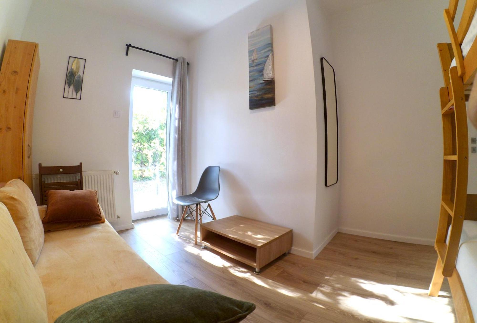 Quiet, Green, Relaxing Place - 2 Bedroom Apartment Balatonfured Bagian luar foto